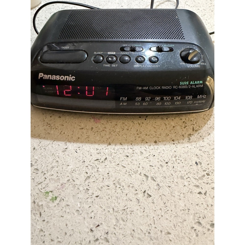 Vintage Panasonic RC-6099 AM FM Dual Alarm Clock Radio Green Digital